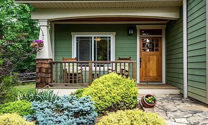 Haw Creek House | Charming Wooded Cottage 10 Minutes from Downtown Asheville