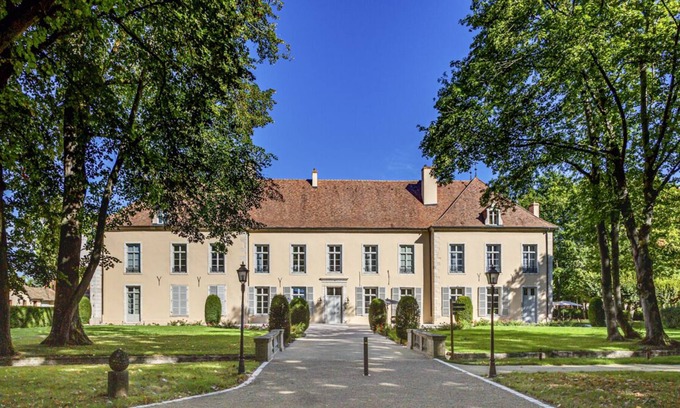 Saint-Loup-Geanges Other | Chateau De Reon - Nine Bedroom Castle, Sleeps 15