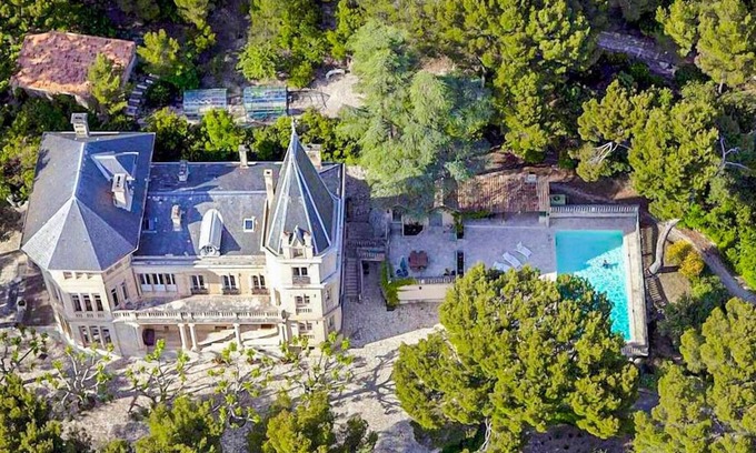 Gigondas Other | Chateau Vaucluse - Eight Bedroom Castle, Sleeps 12