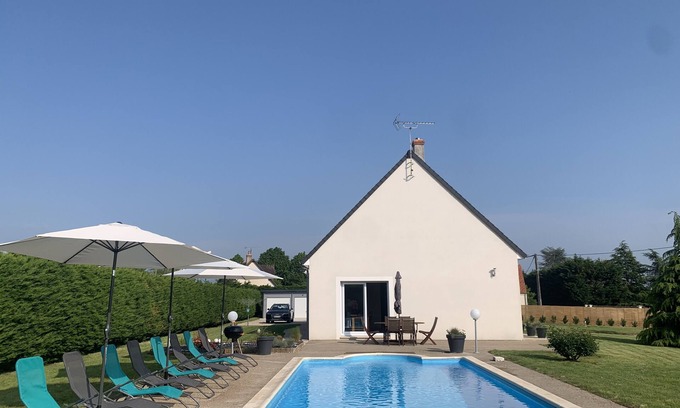 La Chapelle-Vendomoise Villa | Chateaux de la Loire zoo de beauval villa climate 8+2beds heated pool