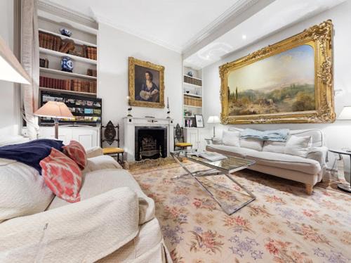 Knightsbridge Apartment | Chelsea Snug with Garden