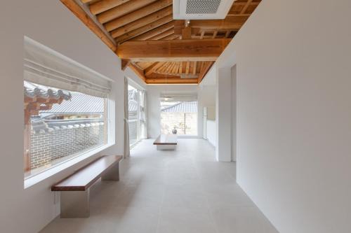 Jeonju House | Cheong-yeon, the Korean traditional house Hanok in Jeonju Hanok Village