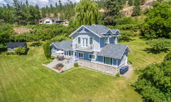 Okanagan-Similkameen Cottage | Cherry View Cottage (Nightly Rental Approved)