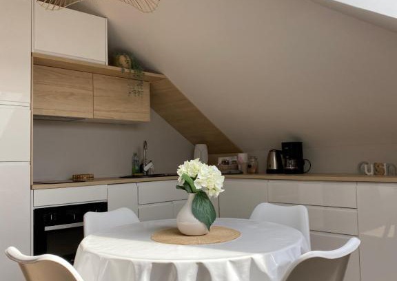 Charleville-Mezieres Apartment | Chez Gustave charmant T2, 4 min place Ducale