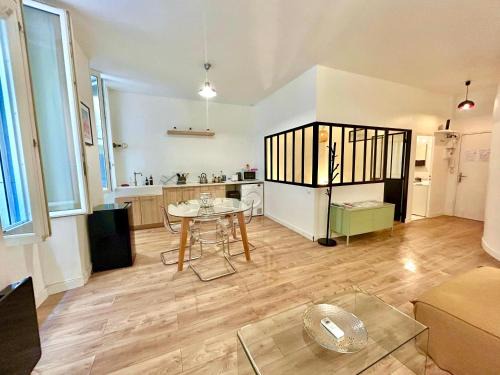 La Joliette Apartment | Chez Marie et Romain- appartement de charme au cœur de la Joliette proche Panier centre ville