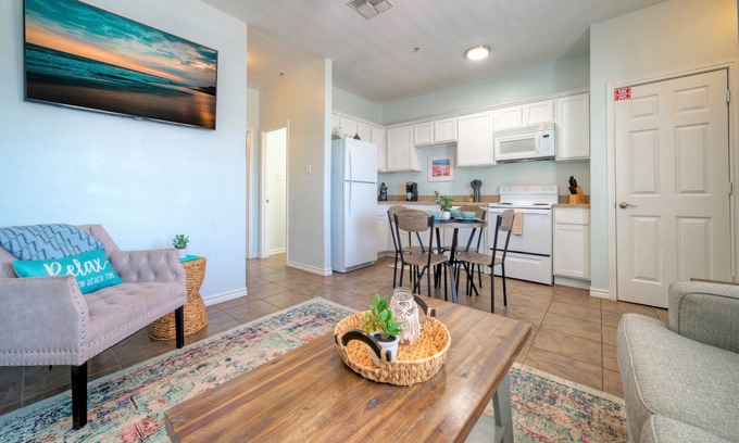 Port Aransas Condo | Chic 1BR Condo | Pet-Friendly, Golf Cart Zone