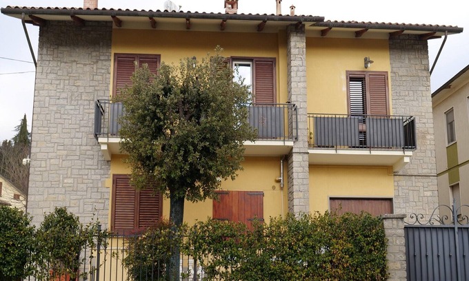 Sansepolcro Apartment | Chic Apartment with Outdoor Serenity