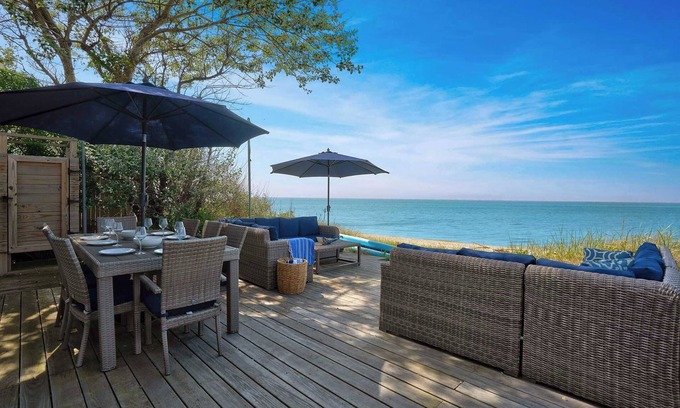 Wading River House | Chic Beach House Waterfront, Vineyards, Hot Tub