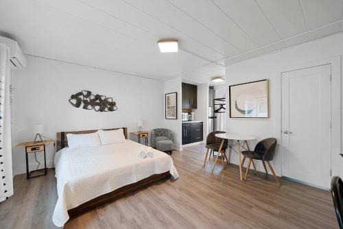 Near East Columbus Apartment | Chic City Retreat 93B