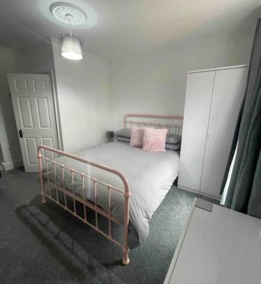 Southampton City Centre Apartment | Chic & Cosy Studio Apartment