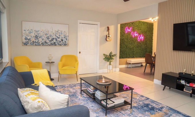 Coral Way House | Chic-Miami GoodVibesOnly – Mins to Brickell & Beaches