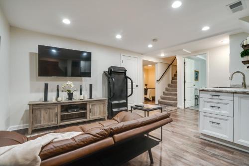 Ericsson Apartment | Chic Minneapolis Apt - 6 Blocks to Lake Nokomis!