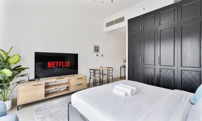Jumeirah Village Circle Apartment | Chic Studio in JVC near Butterfly & Miracle Garden