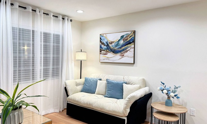 Walnut Valley Apartment | Chic studio with AC/WiFi and Garden in marvelous West Covina