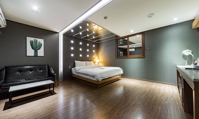 Chilgok-gun Hotel | Chilgok Weagwan Ten