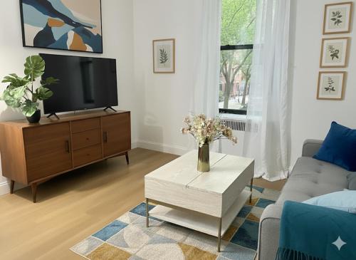 Greenwich Village Apartment | Chill In The Village