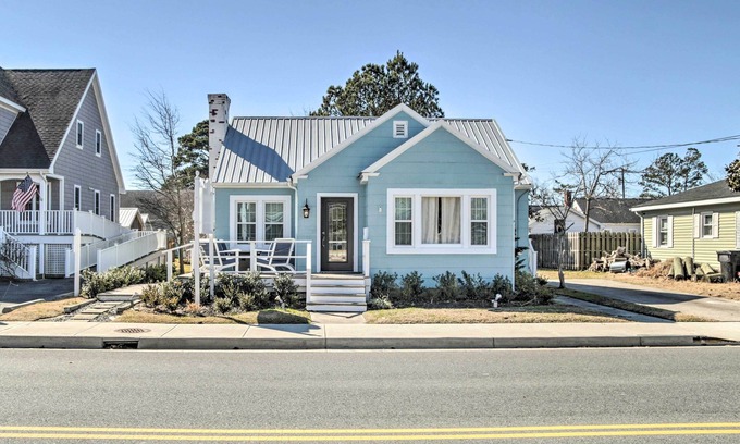 Chincoteague Cottage | Chincoteague Island Cottage ~ 2 Mi to Beaches