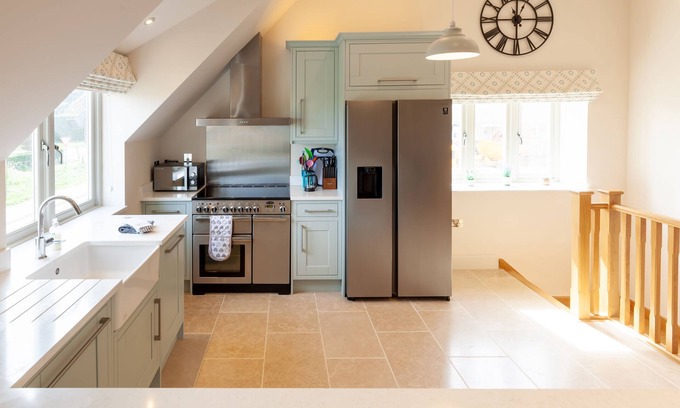 Docking Apartment | Choseley Cottage - modern cottage sleeping 6 in Docking