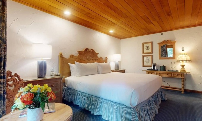 Vail Apartment | Christiania 204 - Mountain View King