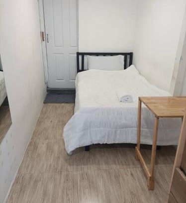 Bang Phlat Apartment | Chubby 9 single room