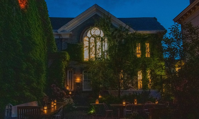 Kingston House | Church Des Artistes Guest House