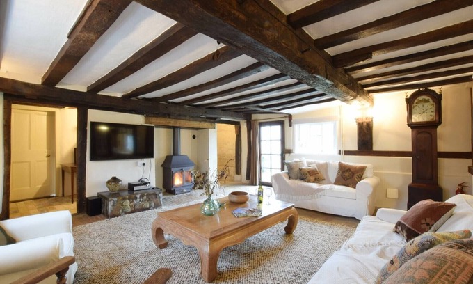 Cookley Cottage | Church Farmhouse, Cookley