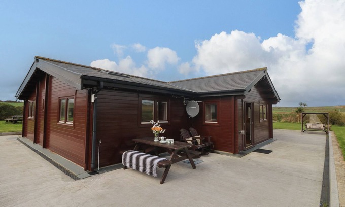 Chysauster Cottage | CHYWOLOW LODGE, pet friendly, with a garden in Penzance