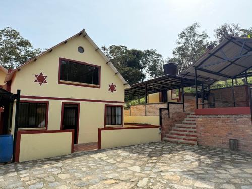 Moniquira House | Cinco vientos