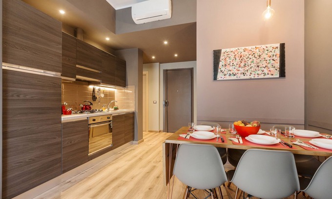 La Spezia Historic Centre Apartment | Cinque Terre Square 2 bedrooms & 2 bathrooms