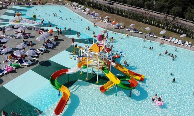 Gralaoni-Pralesi-Cisano House | Cisano San Vito Mobilehome Happy Premium for 7 people