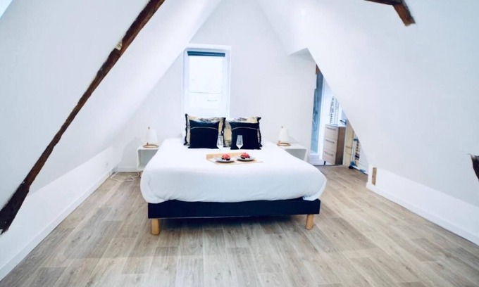 Bayeux Resort | City Affaire - Bayeux Omaha