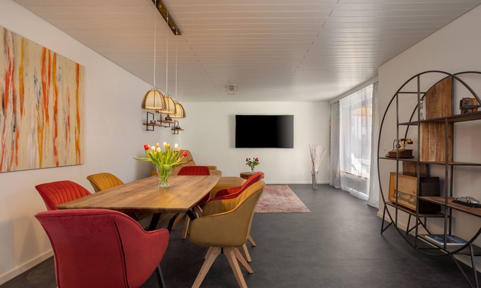 Sudstadt House | City bungalow with sauna, large garden and terrace