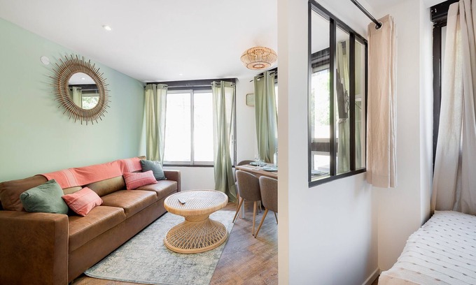 Gambetta Apartment | City Center Comfort Bright Super Wifi