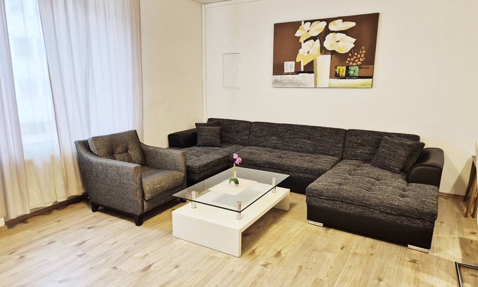 Ludwigsvorstadt-Kliniken Apartment | City Center Stays/Deluxe Apartment