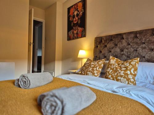 Pontrilas Apartment | City Centre Sanctuary with parking space