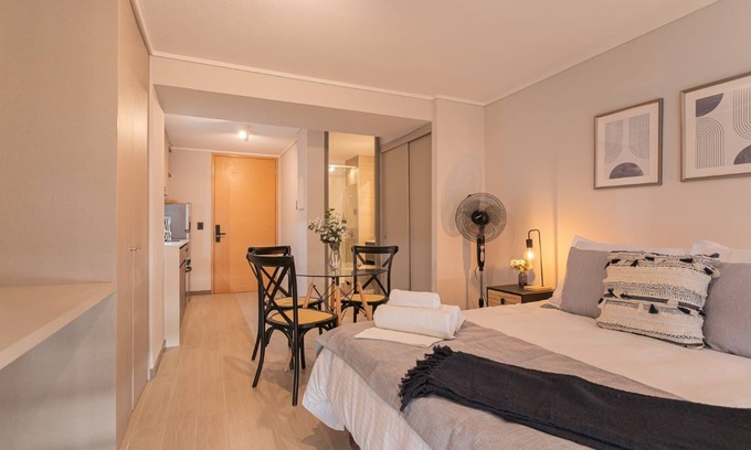 Nunoa Apartment | City Haven Studio Apartment for Two in Nunoa