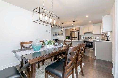 Saint-Hubert Apartment | City Oasis with Free Parking and Stylish Urban Gem
