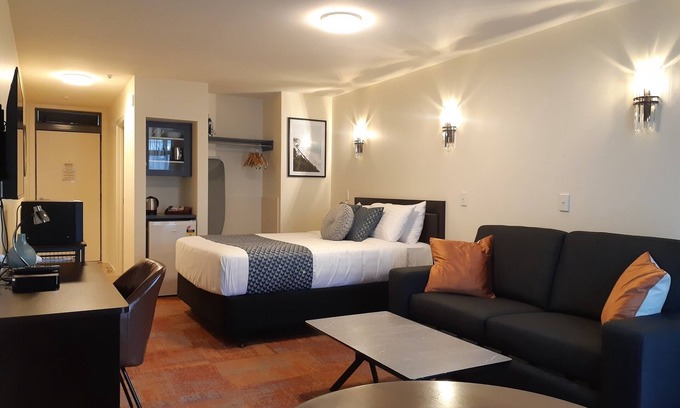 Milford Hotel | City of Sails Motel