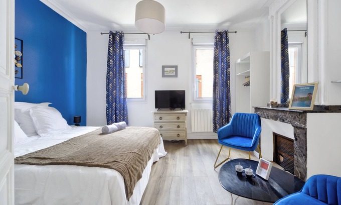 Saint-Cyprien Apartment | City Rosa Pastel/All comforts/WiFi/24/24 access