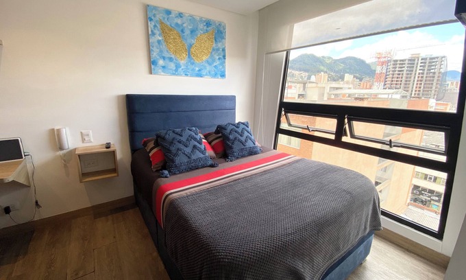 Chapinero Apartment | City-view apartment in Chapinero – fast WiFi, 24h security, gym & coworking