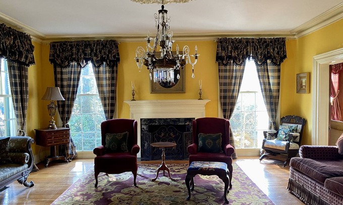 Petersburg House | Civil War Home near I-95/295, Ft Lee, VSU & Shopping