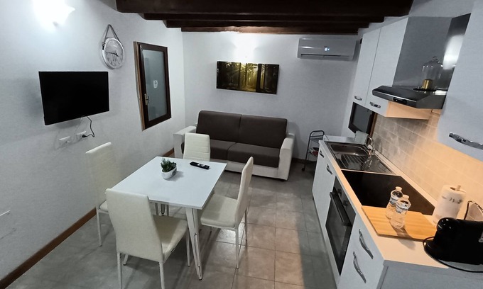 Apricale Apartment | Clare House