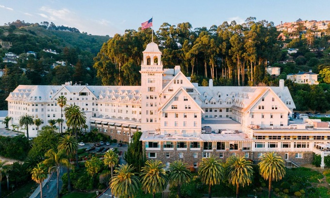 Claremont Hills Hotel | Claremont Resort & Club