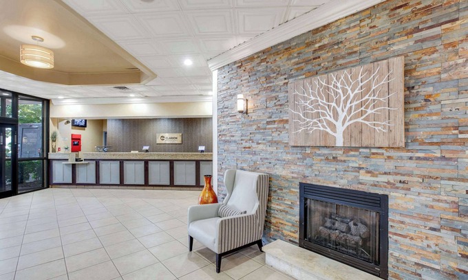 Skyland Hotel | Clarion Inn Asheville Airport