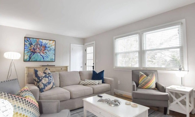 Wellfleet House | Classic Cape Great Location! Dog Welcome!