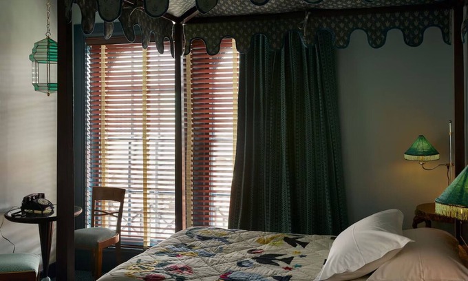 Mount Vernon House | Classic Room at Ulysses Hotel: Gothic Décor Near Baltimore's Highlights