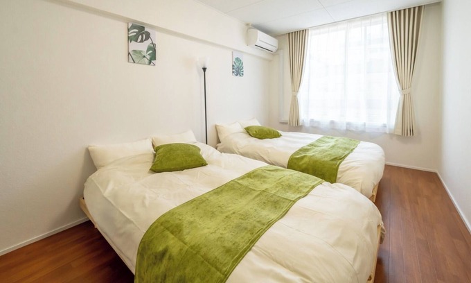 Minato Hotel | Classic Triple Room 304/Osaka Ōsaka