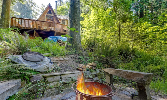Rhododendron Cabin | Classic waterfront A-frame w/a full kitchen & large deck - close to skiing