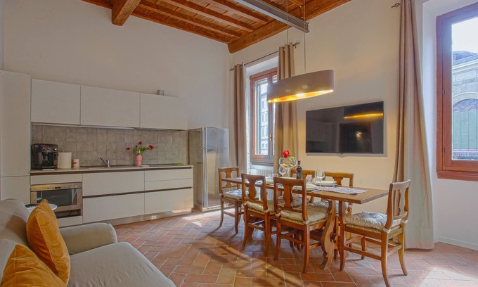 San Lorenzo Apartment | Classy apartment-Hosted by Sweetstay