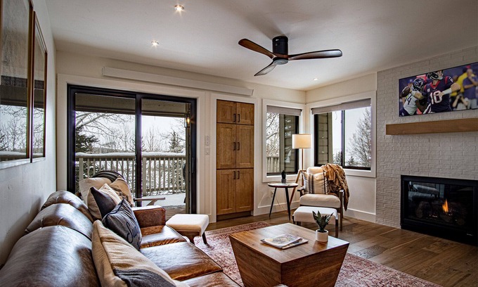 Elkhorn Village Condo | Classy, contemporary, cozy, Sun Valley con with Community & Resort Amenities